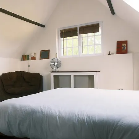 Holiday home Maison Maa, Maison De Gardien, A 5min A Pieds De St Valery Sur Somme Le Long Du Canal